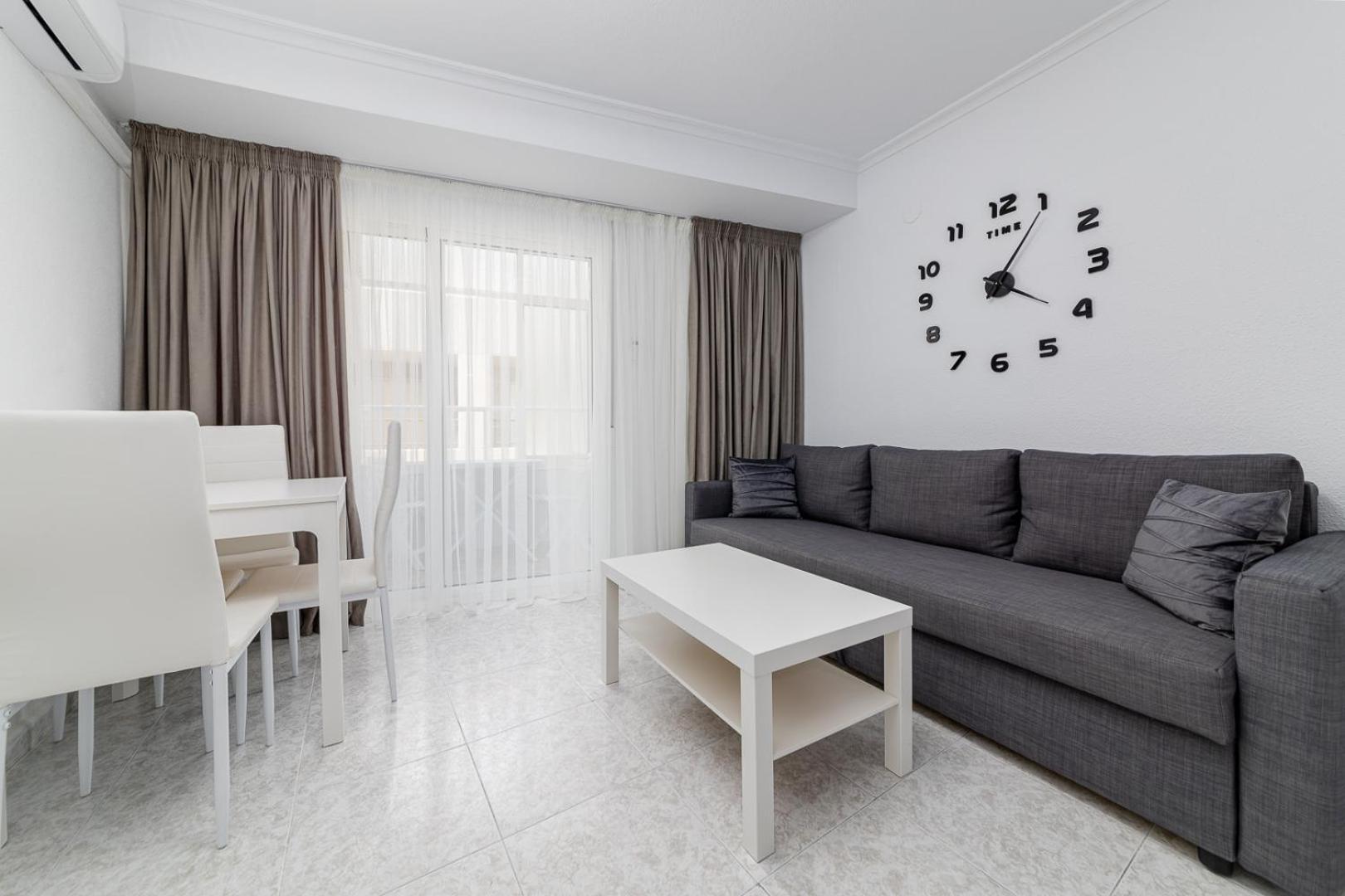 Calle Concordia 86, Two Bedroom Apartment, Up To 6 Guests, Near Del Cura Beach,Supermarket Mercadona And Central Bus Station Торрев'єха Екстер'єр фото